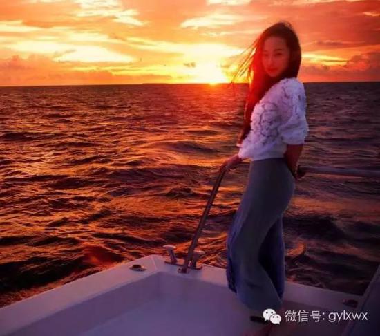 明星旅行糗事一籮筐 總有一個(gè)萌到你!