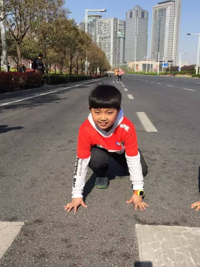 開跑之前,熱身工作要做好,我準備好啦! 開跑之前,熱身工作要做好,我準備好啦!