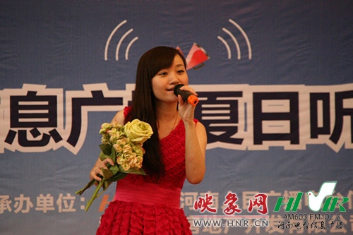 《音樂在混合》主持人:阿子 《音樂在混合》主持人:阿子