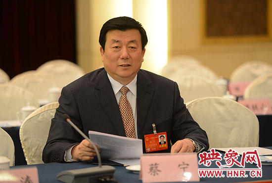 全國人大代表、河南省人民檢察院檢察長蔡寧 全國人大代表、河南省人民檢察院檢察長蔡寧