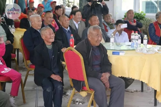 臺上展風采，臺下笑開懷