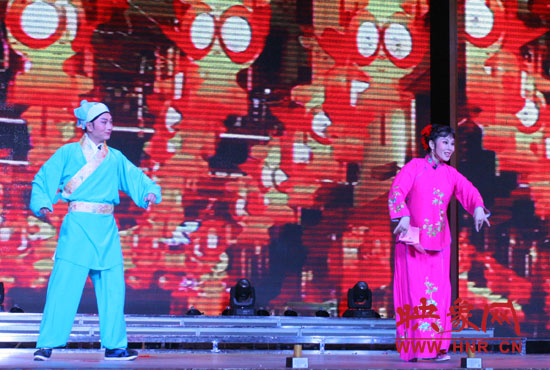 黃梅戲《夫妻觀燈》 黃梅戲《夫妻觀燈》