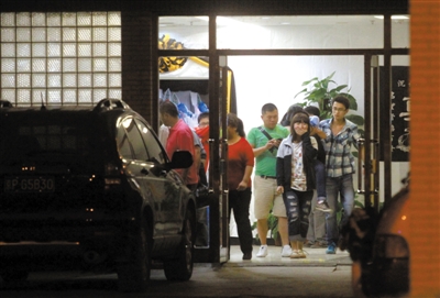 2012年9月17日，廠橋小學門口，一女子駕車錯將油門當剎車，撞死一男學生。