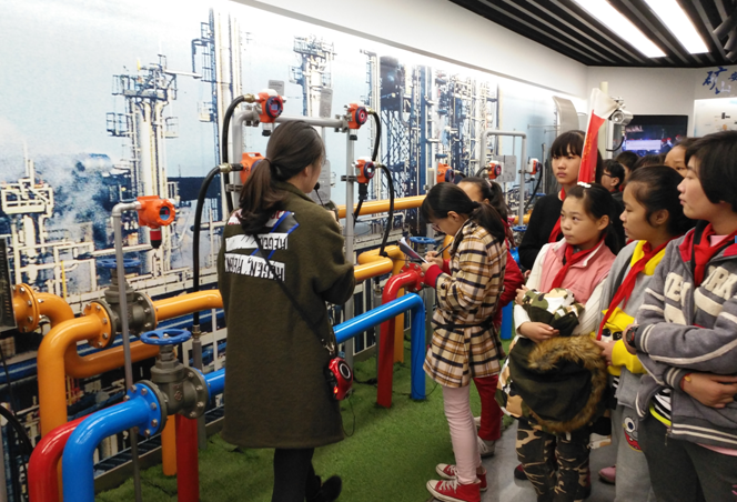 聽到了新知識，趕緊拿出本子記下來