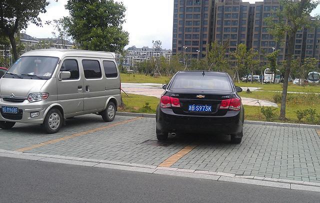 小區(qū)內(nèi)最遭人恨駕駛行為 小區(qū)內(nèi)最遭人恨駕駛行為