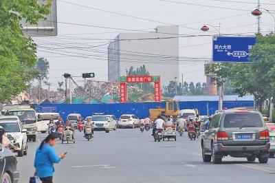 鄭州這些“斷腰路”啥時候能暢通?