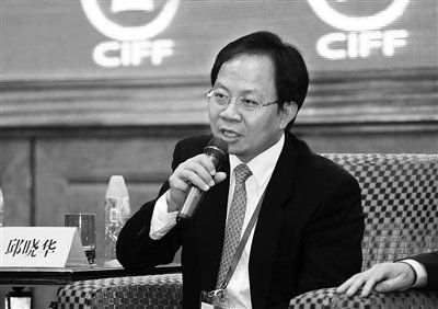 國家統(tǒng)計局原局長邱曉華。圖/CFP 國家統(tǒng)計局原局長邱曉華。圖/CFP