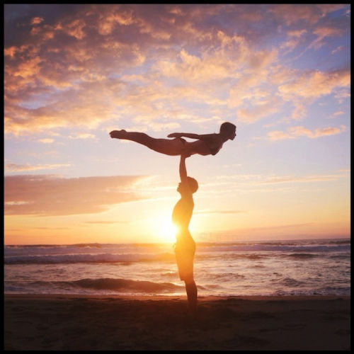 斯諾登女友公布的照片之一,說明為“(?^.^)?” 斯諾登女友公布的照片之一,說明為“(?^.^)?”