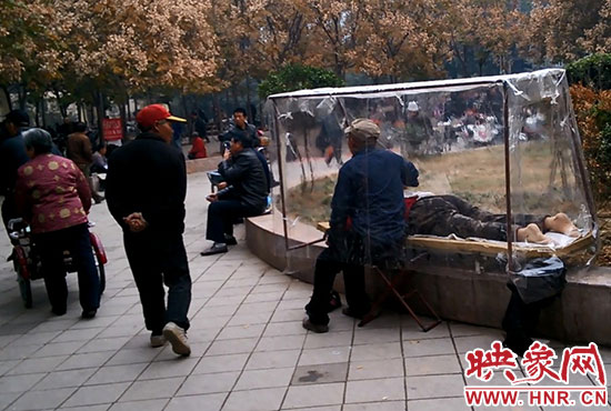 又一個按摩神醫道具很專業防風又避雨 又一個按摩神醫道具很專業防風又避雨