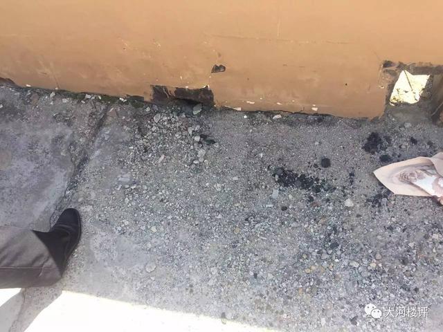 鄭州萬龍花園:經適房屋質量差 臥室屋頂掉石子