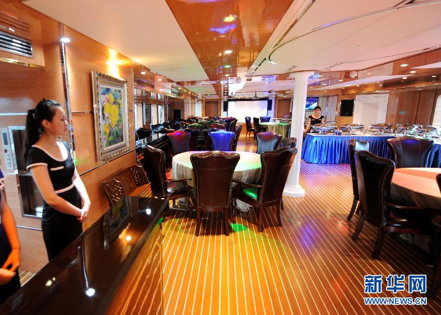 我國自主建造的大型游艇“虎鯊號(hào)”首航 我國自主建造的大型游艇“虎鯊號(hào)”首航