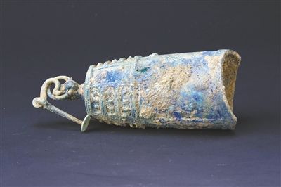 2號墓出土的銅編鐘。 2號墓出土的銅編鐘。