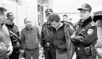 男子疑因債務(wù)問題將女友殺死后藏尸旅館(圖) 男子疑因債務(wù)問題將女友殺死后藏尸旅館(圖)