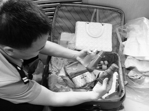 女子瘋狂盜竊大學(xué)女生宿舍 曾為名校畢業(yè)生 女子瘋狂盜竊大學(xué)女生宿舍 曾為名校畢業(yè)生