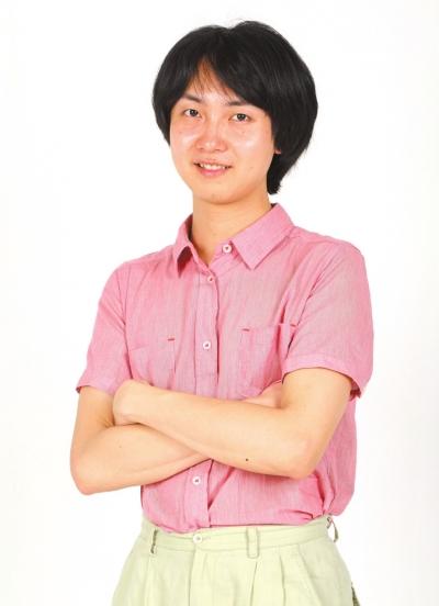 浙江“背母親上大學(xué)”男子手術(shù)變性變?yōu)榕畠荷? style= 浙江“背母親上大學(xué)”男子手術(shù)變性變?yōu)榕畠荷? complete=