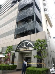 5月27日，埼玉縣蕨市一公寓樓發(fā)生疑似強(qiáng)迫殉情案，一名日本人男性和一名中國(guó)籍女性死亡。