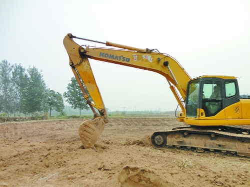 挖黏土的挖掘機 挖黏土的挖掘機