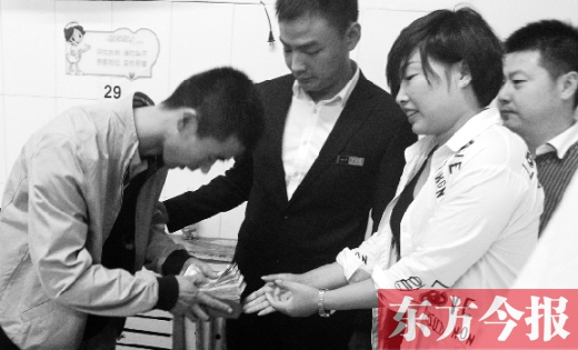 開封5歲妞妞掉油鍋燒疼天下"父母"心 善款一天破百萬 開封5歲妞妞掉油鍋燒疼天下"父母"心 善款一天破百萬