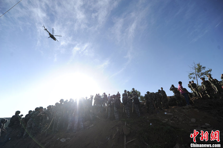 甘肅定西地震:岷縣永光村救援現(xiàn)場直擊 甘肅定西地震:岷縣永光村救援現(xiàn)場直擊
