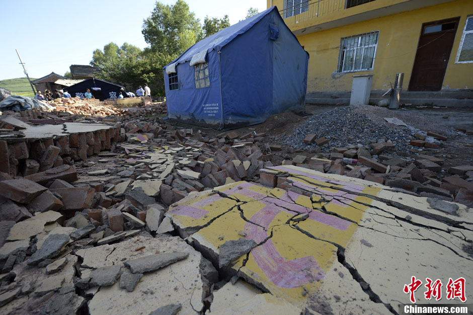 甘肅定西地震:岷縣永光村救援現(xiàn)場直擊 甘肅定西地震:岷縣永光村救援現(xiàn)場直擊
