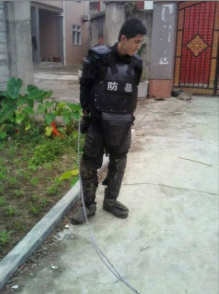 網傳泉州村民押特警 網傳泉州村民押特警
