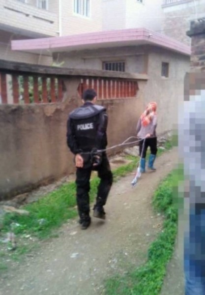 網傳泉州村民押特警 網傳泉州村民押特警