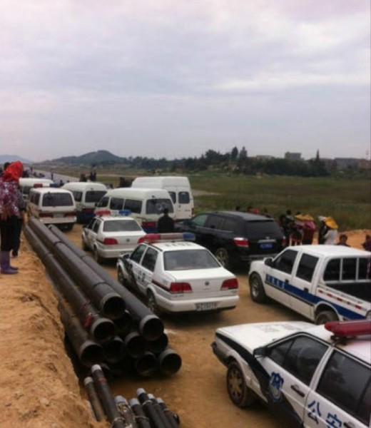 網傳泉州村民押特警 網傳泉州村民押特警