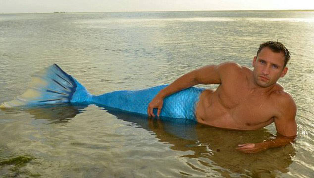 "美人魚情侶"的唯美愛情 "美人魚情侶"的唯美愛情