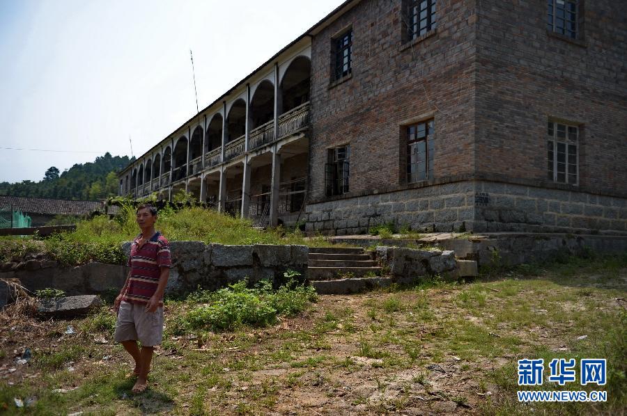 農(nóng)場(chǎng)棚戶區(qū)的最后留守家庭:留下的是回憶,迎來(lái)的是幸福 農(nóng)場(chǎng)棚戶區(qū)的最后留守家庭:留下的是回憶,迎來(lái)的是幸福