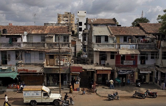 美國夫婦在印度的生子夢 美國夫婦在印度的生子夢