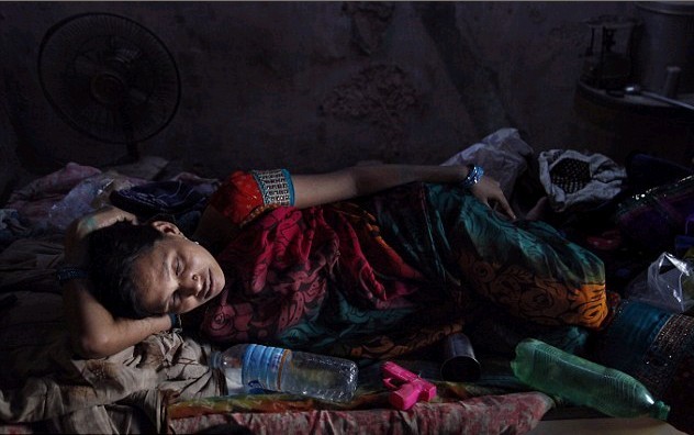 美國夫婦在印度的生子夢 美國夫婦在印度的生子夢