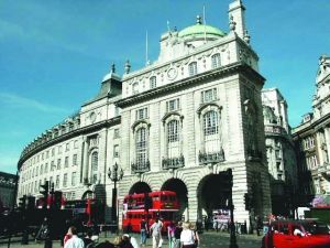 倫敦，沒有最低只有更低