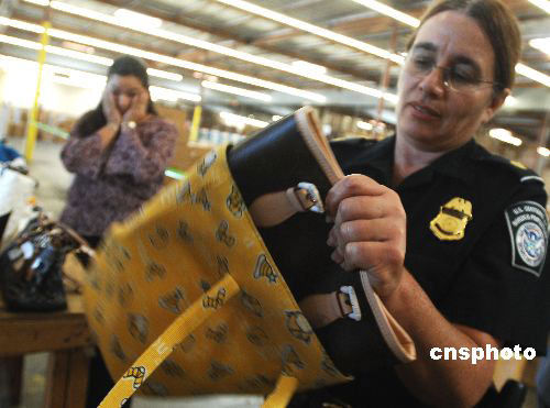 出國(guó)旅游海關(guān)檢查有講究 啥能帶啥不能帶? 出國(guó)旅游海關(guān)檢查有講究 啥能帶啥不能帶?