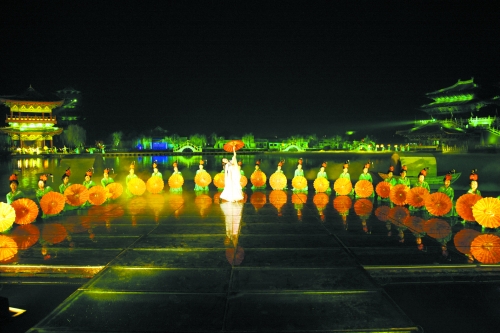 2014版《大宋·東京夢(mèng)華》華麗亮相 2014版《大宋·東京夢(mèng)華》華麗亮相