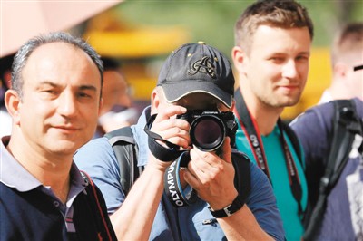 外國攝影師鏡頭下的四九城：故宮尋歷史 金融街品現代