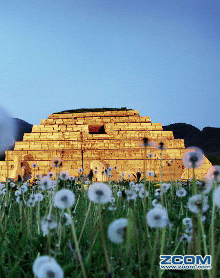 集安東方金字塔 集安東方金字塔