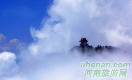 高速旅游引爆峨眉山避暑熱 高速旅游引爆峨眉山避暑熱