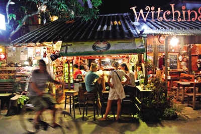 拜縣Pai的夜市。　新京報(bào)記者　王遠(yuǎn)征　攝