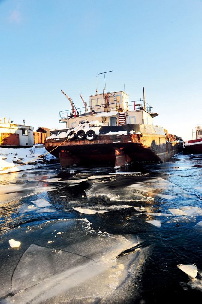 跳進冰封的貝加爾湖 跳進冰封的貝加爾湖
