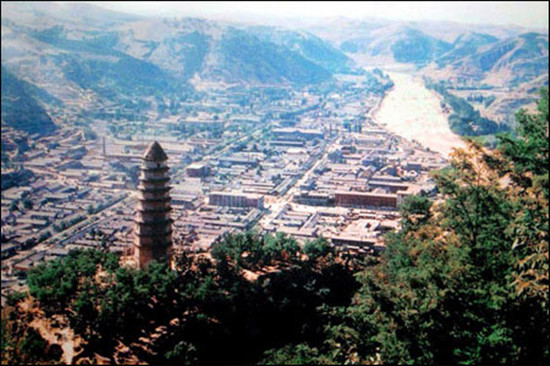 喜迎建軍 游革命路線 喜迎建軍 游革命路線