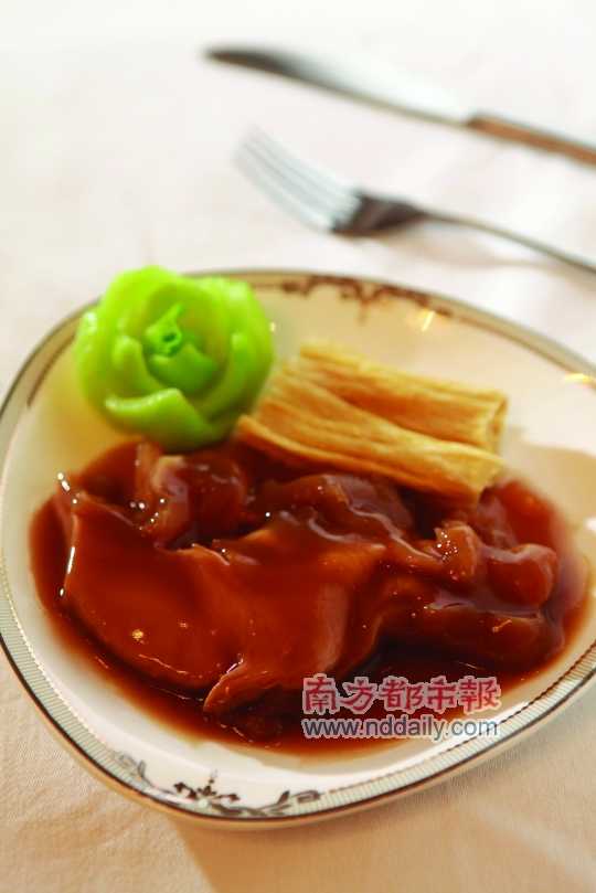 鮑汁駱駝?wù)? style= 鮑汁駱駝?wù)? complete=