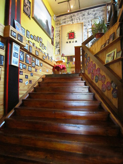 埃蒙小鎮戶外主題餐廳 讓心情放飛 埃蒙小鎮戶外主題餐廳 讓心情放飛