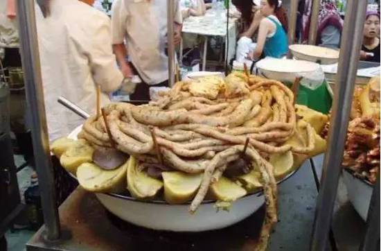 新疆奇葩”黑暗料理“ 你吃過嘛?