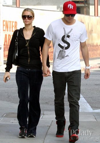 代表人物:帕麗斯·希爾頓(Paris Hilton) 代表人物:帕麗斯·希爾頓(Paris Hilton)