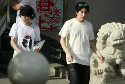 王爍(左)和房祖名是好友 王爍(左)和房祖名是好友