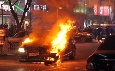 王爍與王珂鬧車火并 王爍與王珂鬧車火并