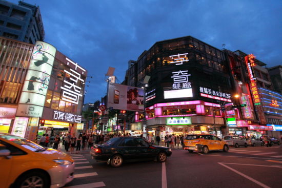 西門町 攝影:遠(yuǎn)方雪 西門町 攝影:遠(yuǎn)方雪