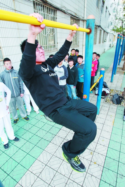 對于對外開放體育設施的學校,市民滿懷期待。 對于對外開放體育設施的學校,市民滿懷期待。