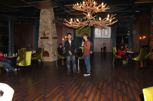 映象網(wǎng)娛樂頻道主編與電臺主持人晨風(fēng) 映象網(wǎng)娛樂頻道主編與電臺主持人晨風(fēng)