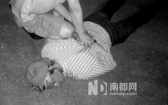 俄羅斯安全部門發布圖片顯示,美國駐俄使館工作人員福格爾被抓獲。 俄羅斯安全部門發布圖片顯示,美國駐俄使館工作人員福格爾被抓獲。